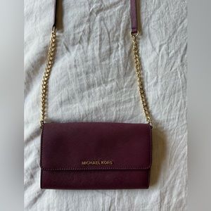 Michael Kors Plum Crossbody Purse/ with Gold Chain and Adjustable Strap